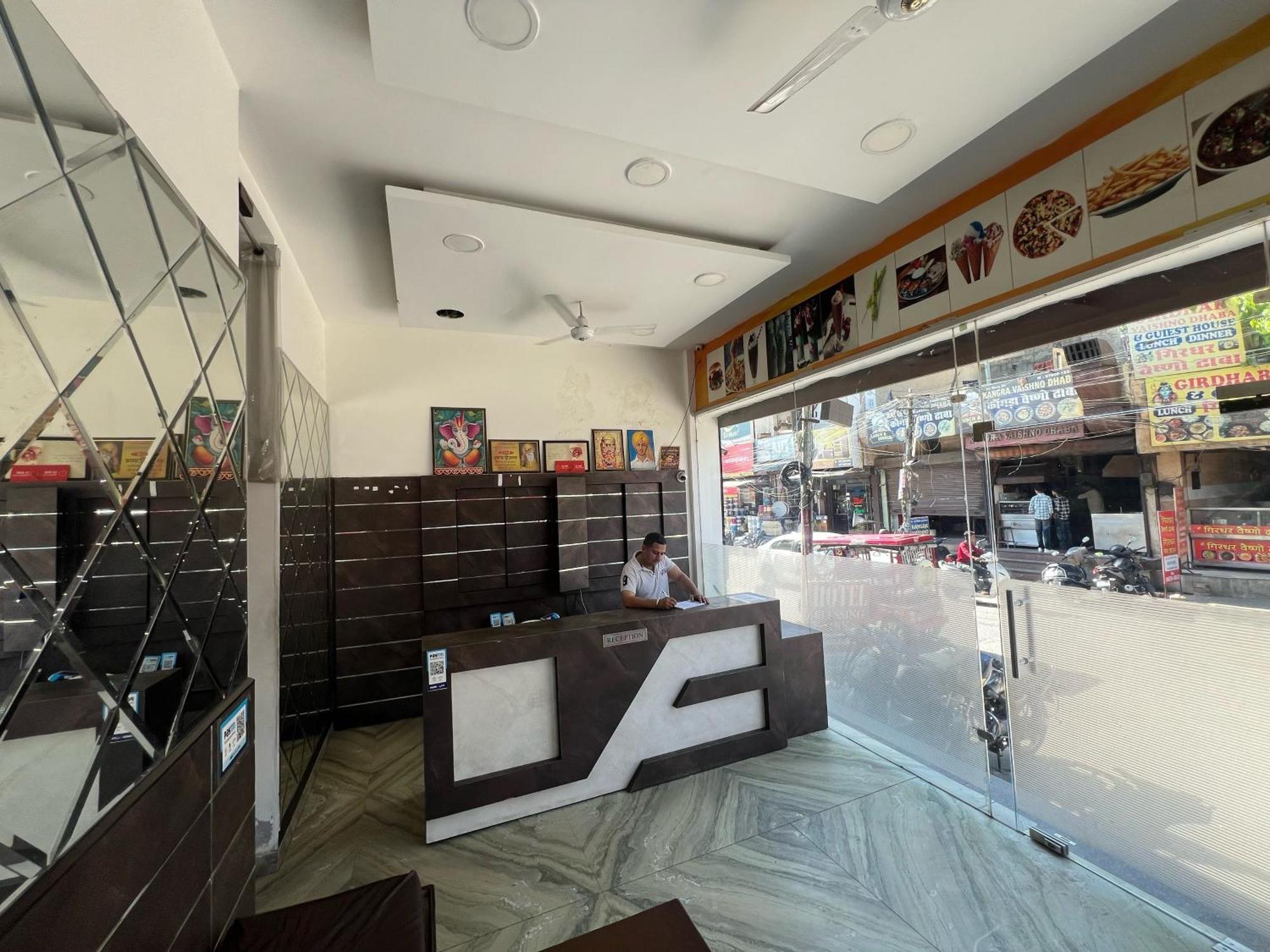 Hotel Blessing Inn By Grb Jalandhar Extérieur photo